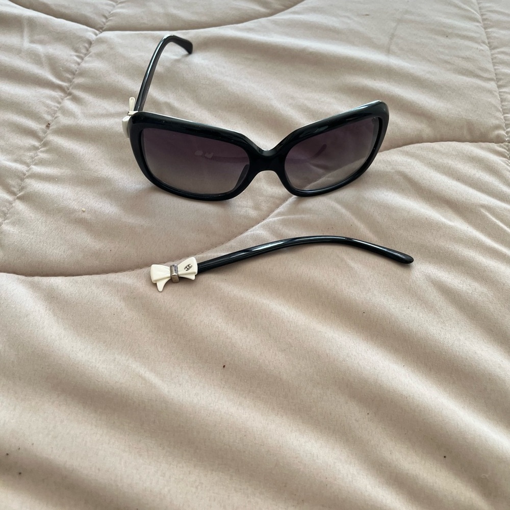 Chanel Bow Stylish Black Sunglasses For Parts